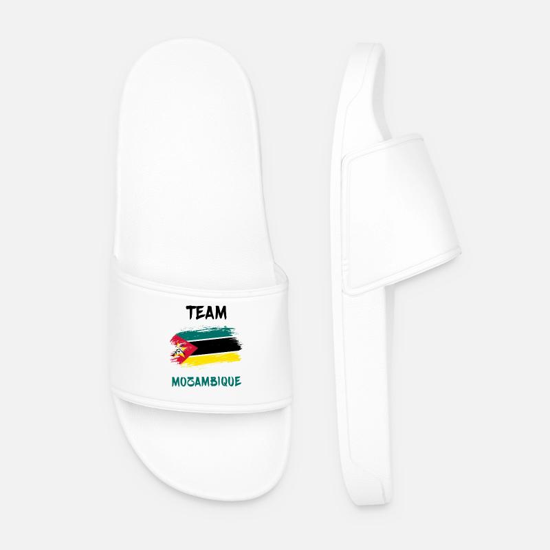 Team Mosambik Flaggen Design - Männer Badelatschen - Weiß