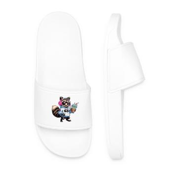Racoon with iced latte - Men’s Pool Sliders - white - Front
