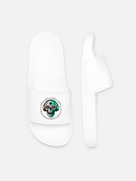 Kranium med hovedtelefon og solbriller t-shirt design - Badesandaler til mænd - hvid