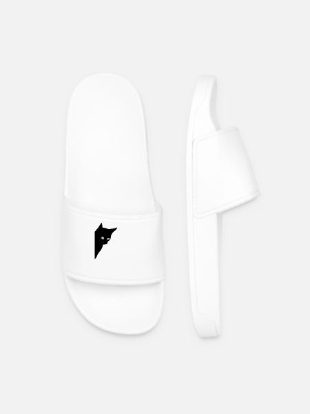Black cat with shining eyes - Men’s Pool Sliders - white