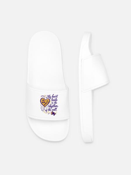 My heart beats to the rhythm of the call - Men’s Pool Sliders - white