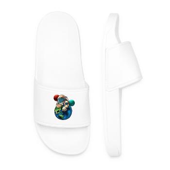 Astronaut hugging Earth - Men’s Pool Sliders - white - Front