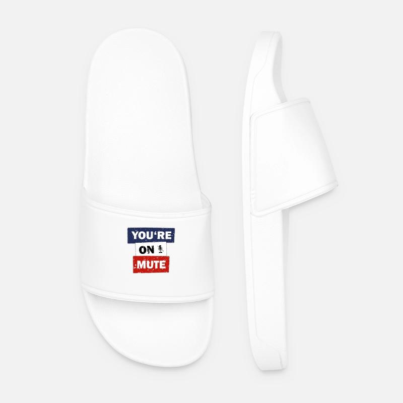 You are on mute funny quote video call gift idea - Männer Badelatschen - Weiß