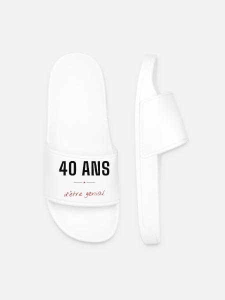 40 Ans d'être génial - Claquettes Homme - blanc