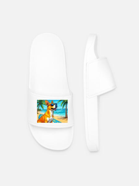 Beach dog with surfboard and sunglasses - Men’s Pool Sliders - white