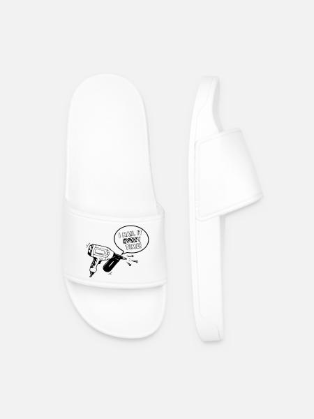 Conception de jouet humoristique avec outil à ongles - Claquettes Homme - blanc