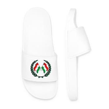 Drapeaux de la Hongrie en couronne de laurier - Claquettes Homme - blanc - Devant