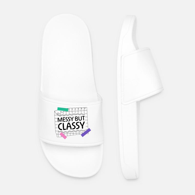 Messy but Classy – Eltern-Lifestyle Statement - Männer Badelatschen - Weiß