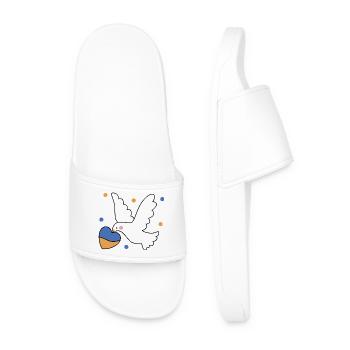 Playful dove heart print ukraine - Men’s Pool Sliders - white - Front