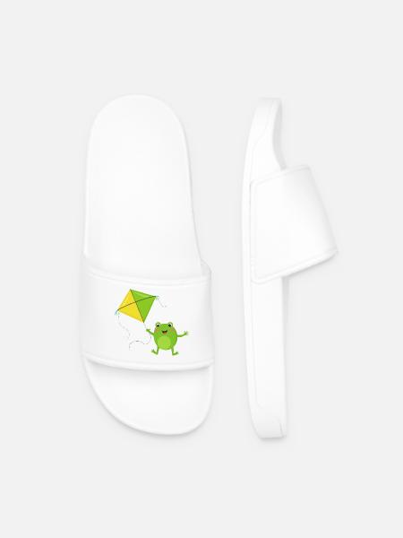 Green frog flies a kite – Fu - Men’s Pool Sliders - white