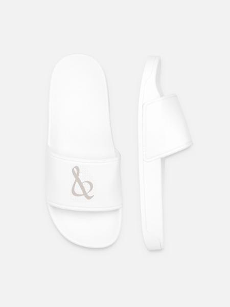 Brown Ampersand in a dot pattern - Men’s Pool Sliders - white