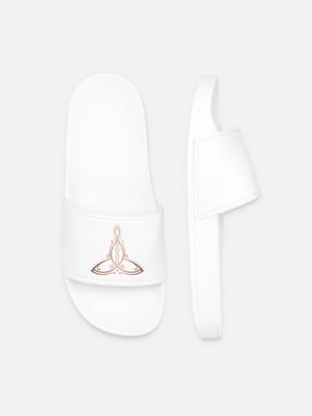 Celtic Motherhood Symbol Mutter mit vier Kindern - Männer Badelatschen - Weiß