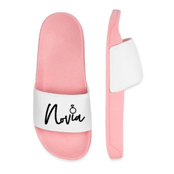 Novia Girlfriend Engagement Bridal Shower Wedding - Men’s Pool Sliders - light pink - Front