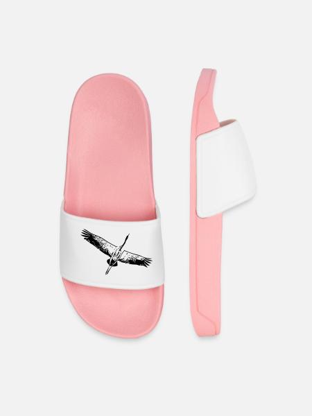 Heron bird in flight - Men’s Pool Sliders - light pink