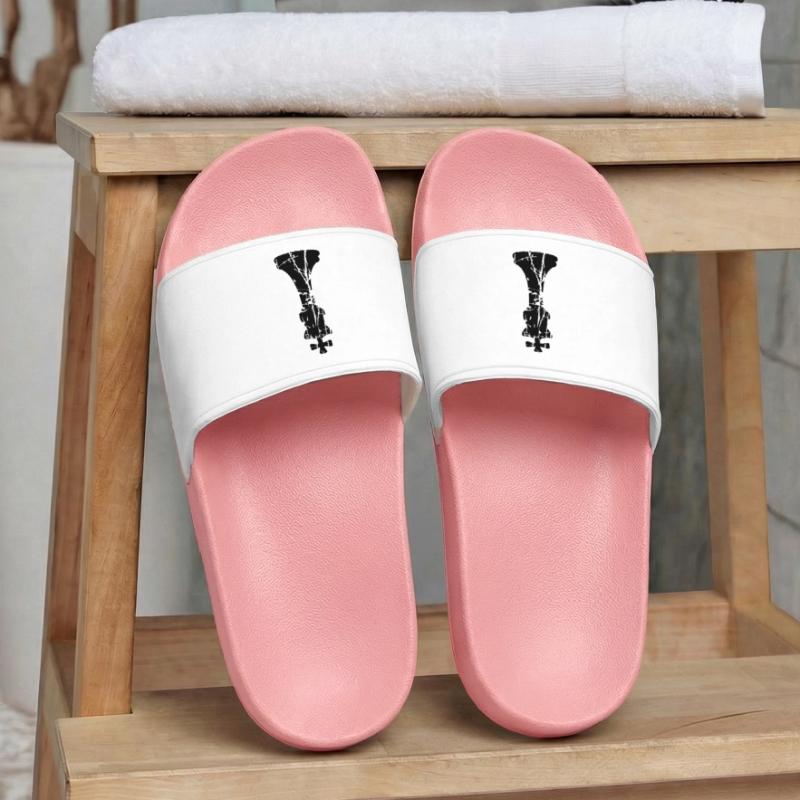 Scratch cracks chess Men’s Pool Sliders