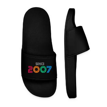 Since 2007 | Vintage Retro Colorful Year  - Men’s Pool Sliders - black - Front