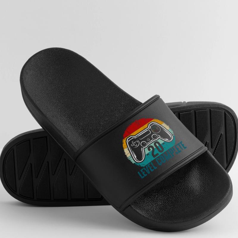Retro Controller Level Complete Men’s Pool Sliders