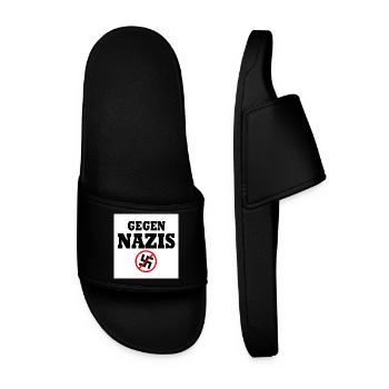 Gegen nazis - Männer Badelatschen - Schwarz - Vorne