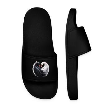 Des cygnes élégants formant un cœur ensemble. - Claquettes Homme - noir - Devant