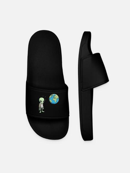 Alien and Earth - Men’s Pool Sliders - black