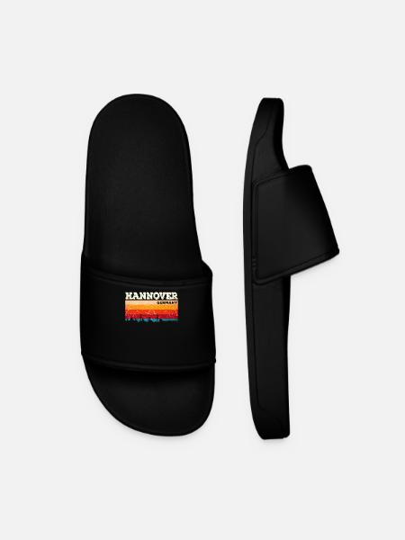 Hanover hometown Germany - Men’s Pool Sliders - black