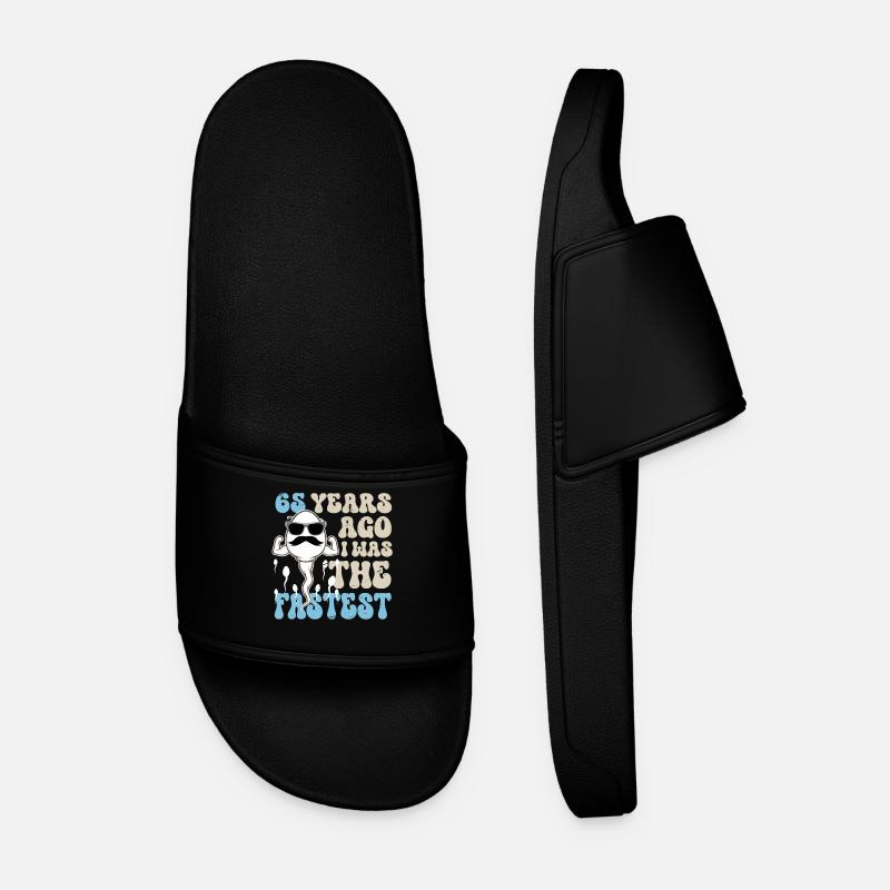 65th Birthday Funny Sayings - Men’s Pool Sliders - black