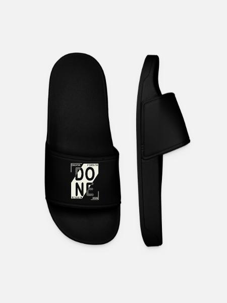 Done 2026 – Training completed design - Men’s Pool Sliders - black