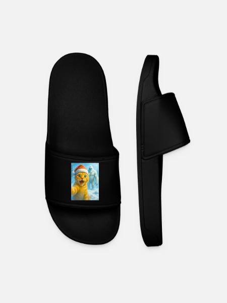 cat, Santa hat, Yeti, Christmas, snow, meme,selfi - Men’s Pool Sliders - black