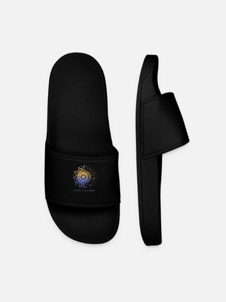 Live By The Sun Dream By The Moon Sonne Mond Boho - Männer Badelatschen - Schwarz