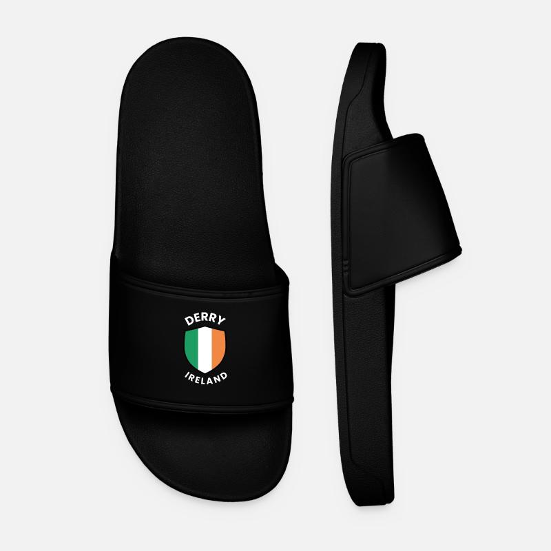 Derry Ireland Shield Flag - Men’s Pool Sliders - black