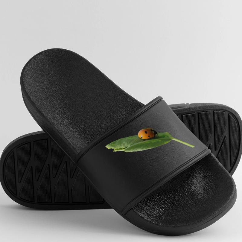 Lucky beetle ladybug without text Men’s Pool Sliders