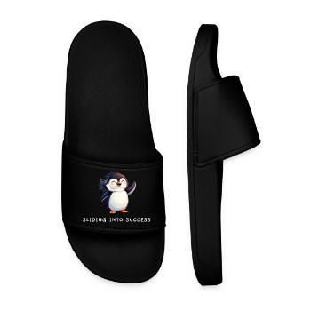 Niedlicher Pinguin "Slide into Success" Zitat - Männer Badelatschen - Schwarz - Vorne