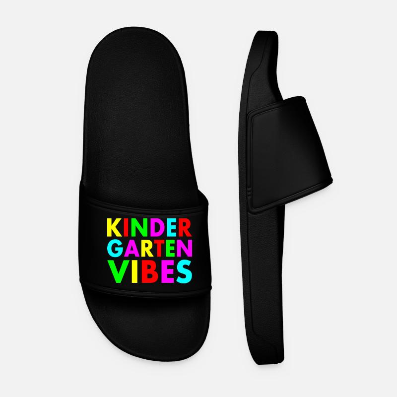 kindergarten vibes - Men’s Pool Sliders - black