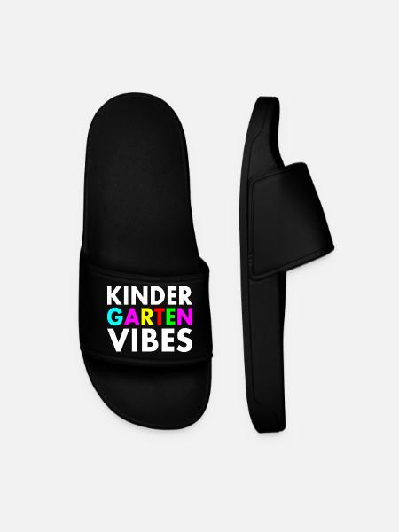 kindergarten vibes - Men’s Pool Sliders - black