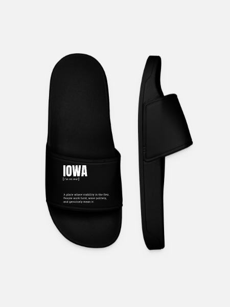 Iowa Bold Typography Statement - Men’s Pool Sliders - black
