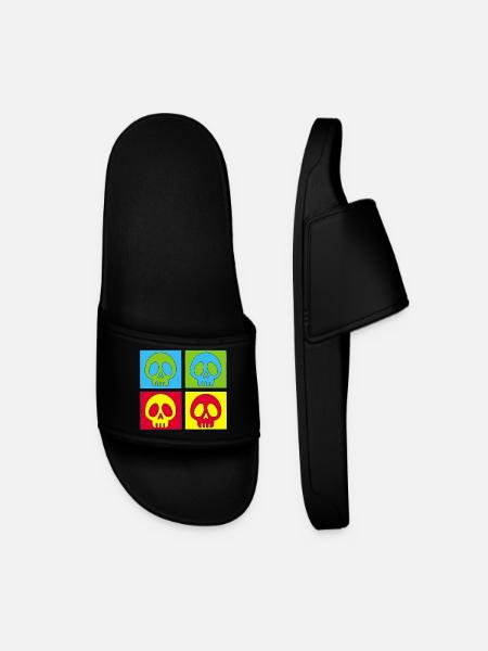 Skulls and four-colour printing - Men’s Pool Sliders - black