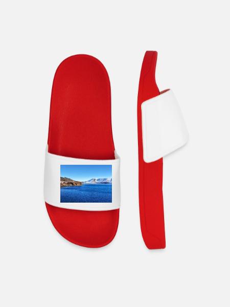 Arctic dreamy mountains - Men’s Pool Sliders - red