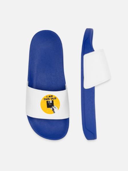 I am this old floppy disk 80s retro - Women’s Pool Sliders - royal blue