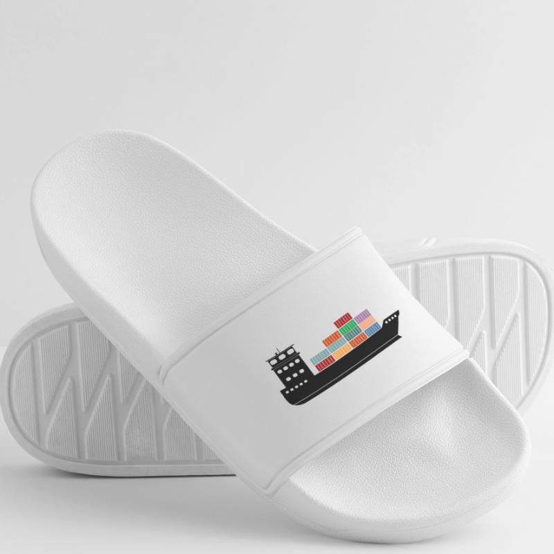 Seecontainerschiff oder Boot mit Containern Frauen Badelatschen