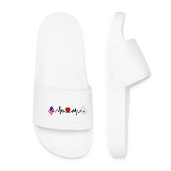 Cardio heart with USA flag and Massachusetts flag - Women’s Pool Sliders - white - Front