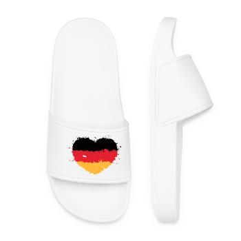 Deutschland Herz – Schwarz Rot Gold Flagge - Frauen Badelatschen - Weiß - Vorne