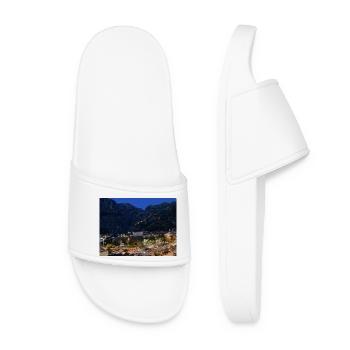 Evening atmosphere in Bergdorf - Women’s Pool Sliders - white - Front