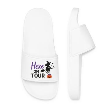 Sorcière en tournée Halloween Design - Claquettes Femme - blanc - Devant