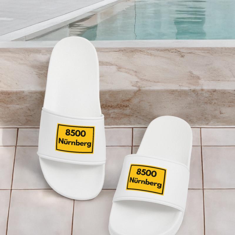 OLD POSTCODE POSTCODE RETRO 8500 NÜRNBERG FRANKEN Women’s Pool Sliders