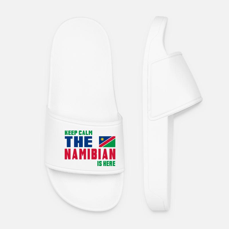 Keep Calm Namibia Flaggen Design - Frauen Badelatschen - Weiß