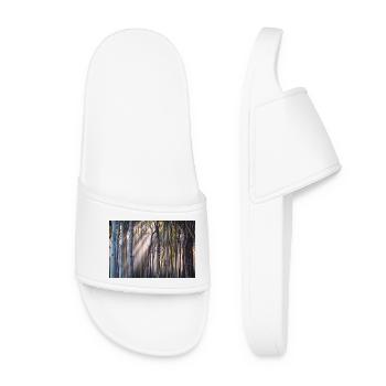 Rayons de lumière dans la forêt - Claquettes Femme - blanc - Devant
