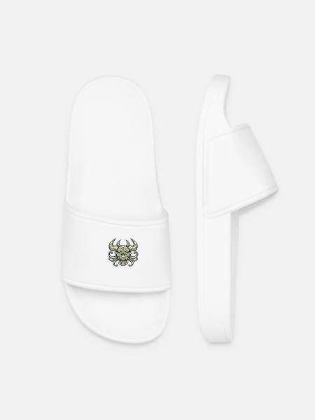 Demonic Skull with Horns - Women’s Pool Sliders - white