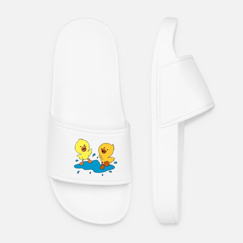 Cute ducklings splashing in a puddle - Women’s Pool Sliders - white