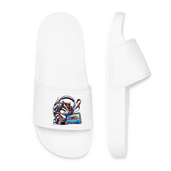 Musical chipmunk with headphones - Women’s Pool Sliders - white - Front