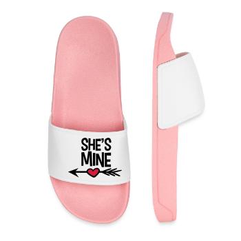 liebe verliebt she is mine sie gehoert zu mir herz - Frauen Badelatschen - Hellrosa - Vorne